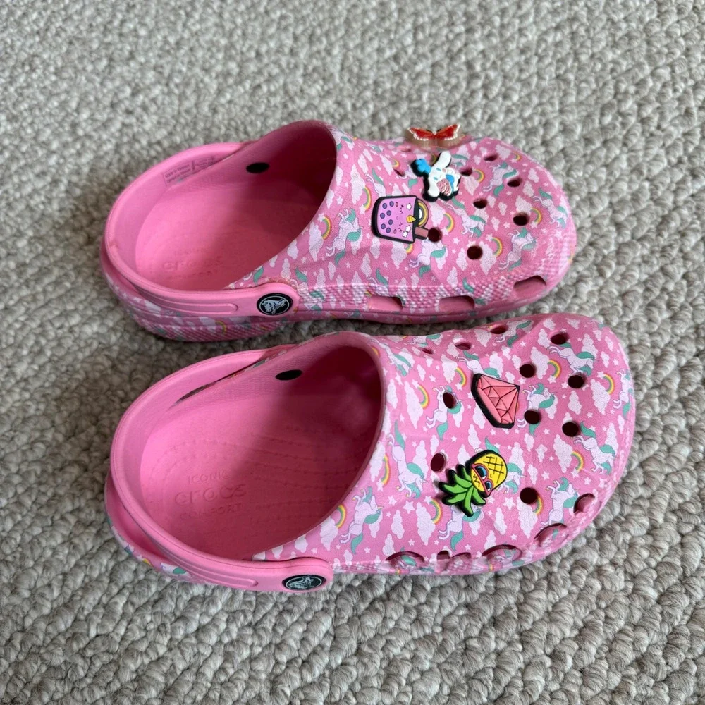 CROCS Kids Pink Printed Clog with Charms